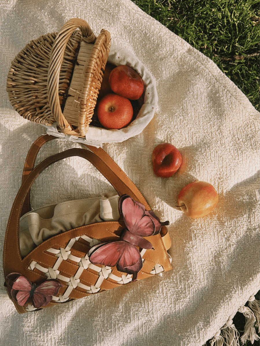 Picnic: alive bags, portfolio item 3