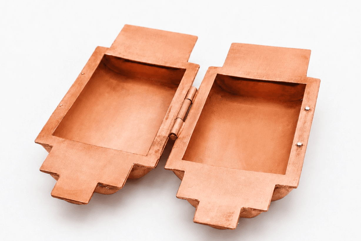 Silent Belongings, portfolio item 1