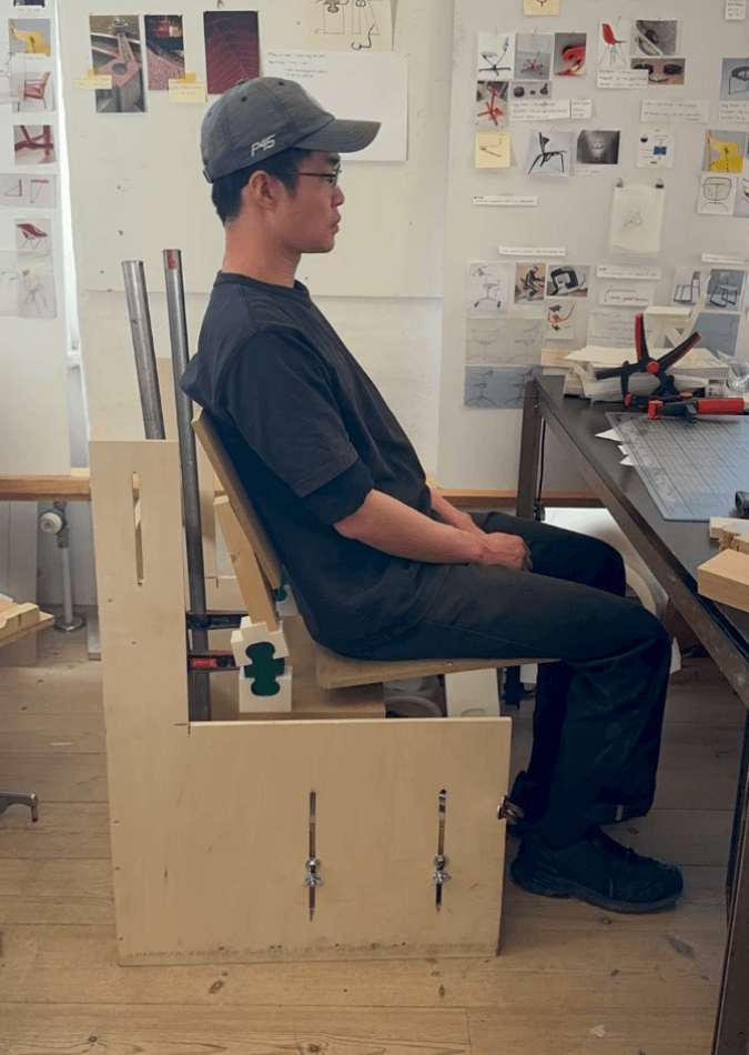 Tilt Task Chair, portfolio item 8
