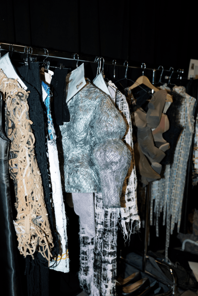 Ensemble of iconic fragments, portfolio item 33