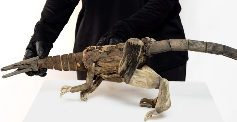 Driftwood puppets, portfolio item 3